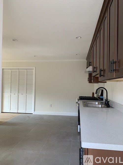 1BR/1BA Other on Scott Avenue · Redwood City photo 5